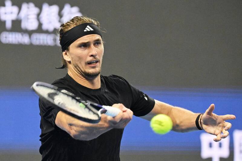 关于法网碾压拉沃尔杯,兹维列夫统治全场的信息 关于法网碾压拉沃尔杯,兹维列夫统治全场的信息