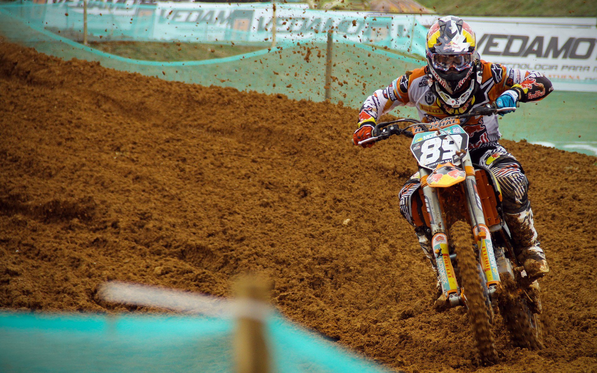 洪都拉斯险胜伊朗,萨卡成为关键先生