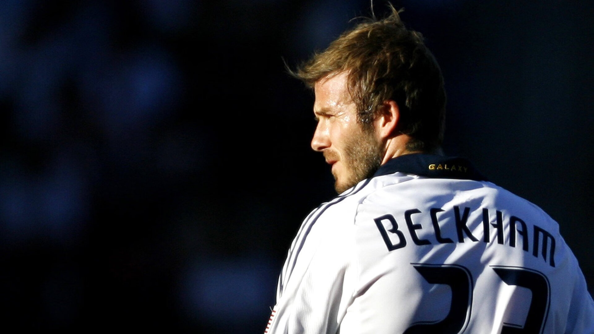 赛道上的心跳，F1街道赛之夜，布克关键回合不手软