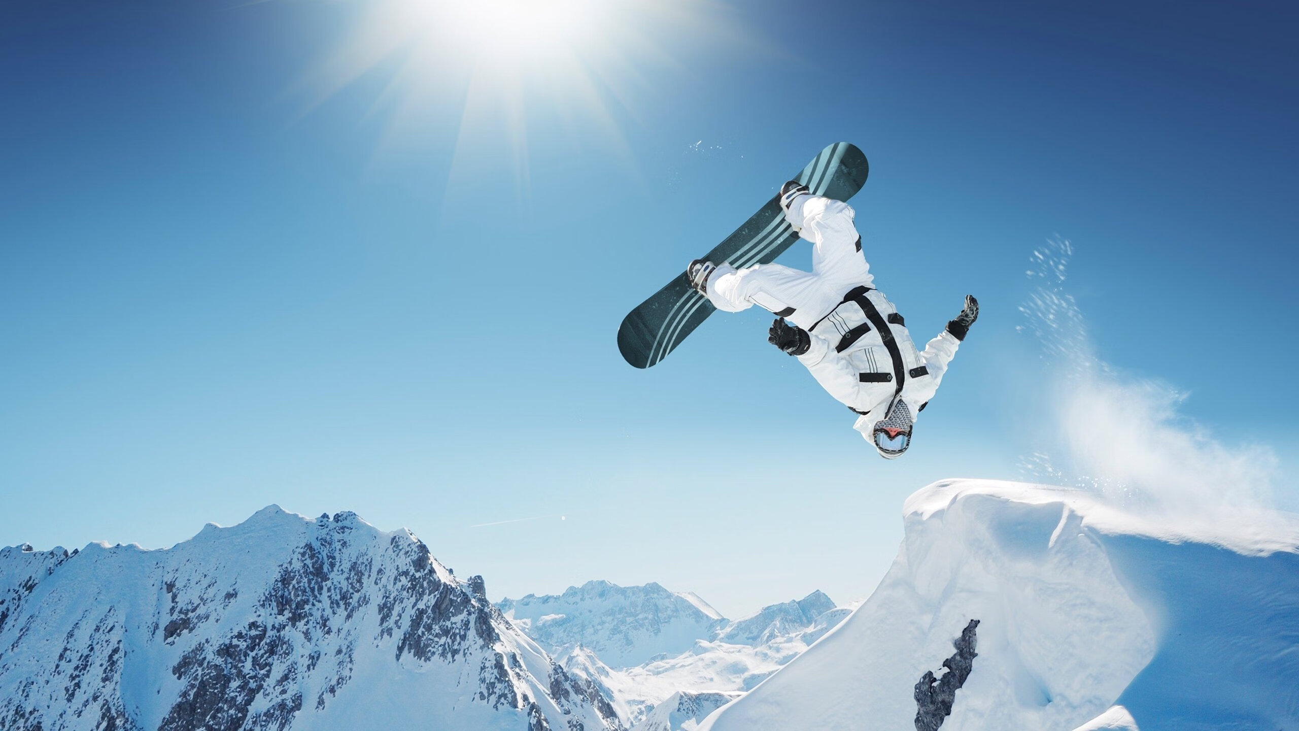 逆袭与统治,当公牛翻盘勇士,字母哥带队取胜—现代篮球的双重叙事